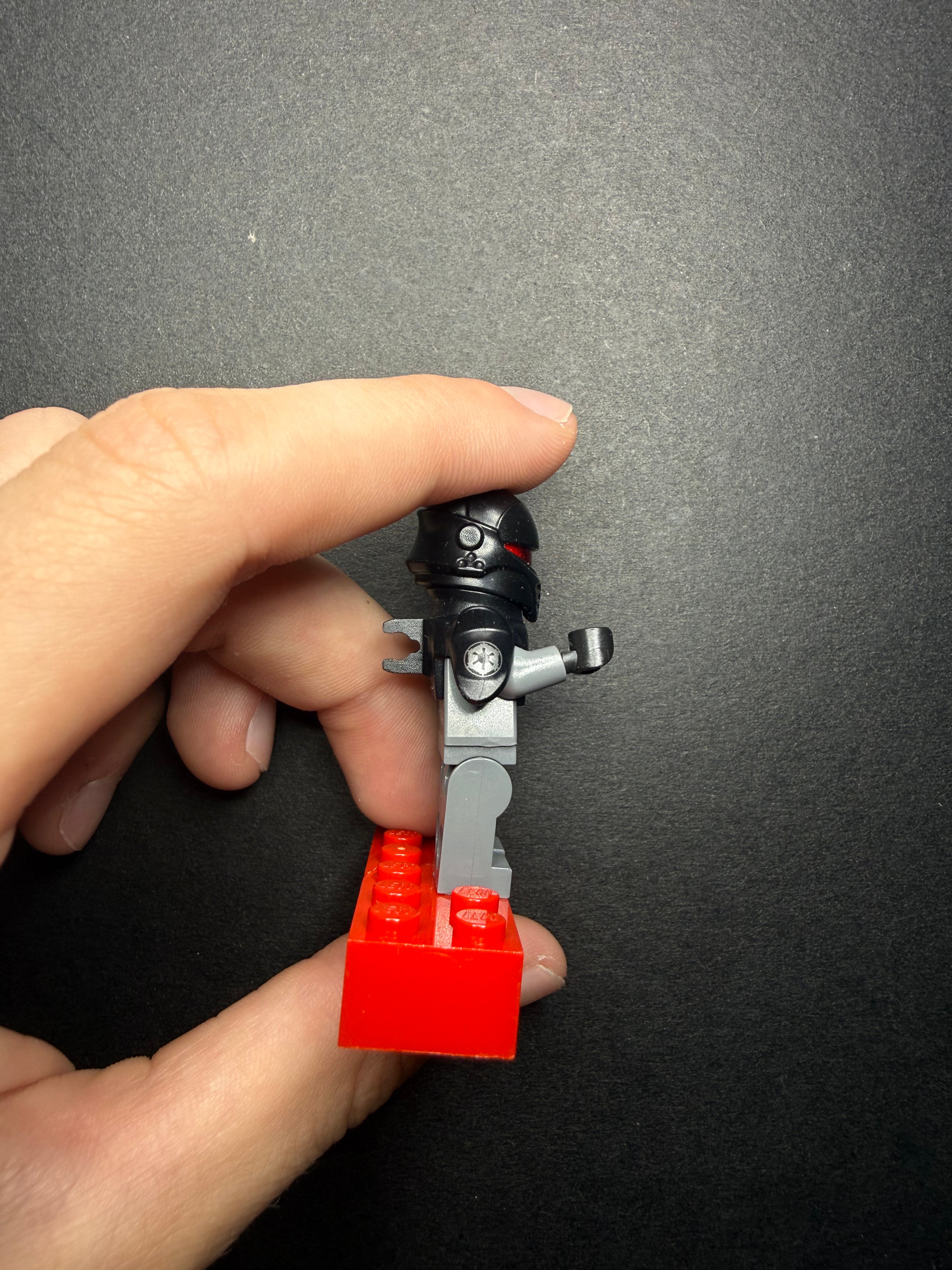 Grand Inquisitor Minifigure